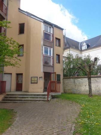 Appartement à louer - 1 pièce - 25 m2 - BAR SUR AUBE - 10 - CHAMPAGNE-ARDENNE