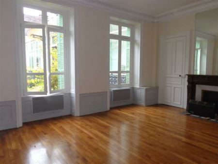 appartement à louer - 2 pièces - 80 m2 - BAR SUR AUBE - 10 - CHAMPAGNE-ARDENNE