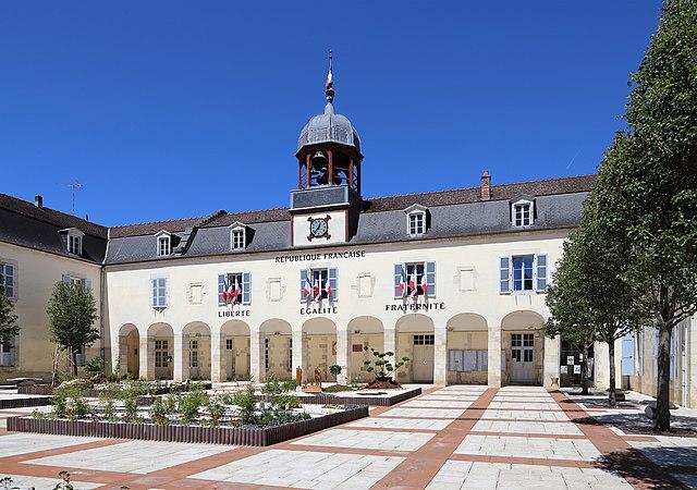 bar-sur-aude/immobilier/CENTURY21 Legout Immobilier/bar-sur-aube mairie hotel de ville