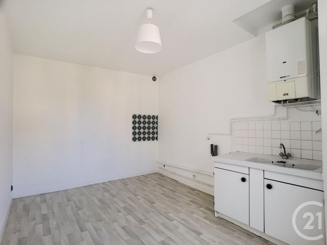 Afficher la photo en grand Appartement T2 à louer - 2 pièces - 54.0 m2 - BAR SUR AUBE - 10 - CHAMPAGNE-ARDENNE - Century 21 Legout Immobilier