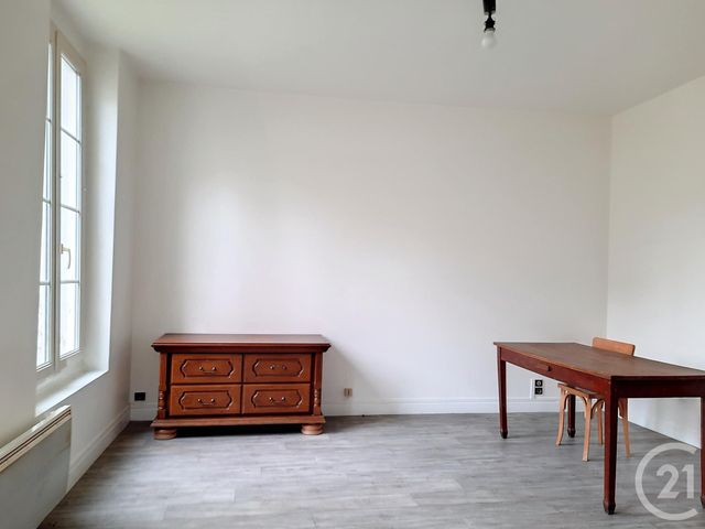 Studio à louer - 1 pièce - 21.03 m2 - BAR SUR AUBE - 10 - CHAMPAGNE-ARDENNE - Century 21 Legout Immobilier