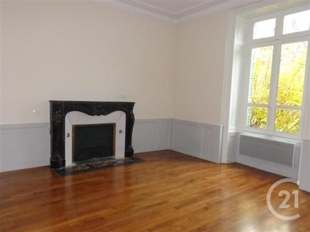 Appartement F2 à louer - 2 pièces - 80.0 m2 - BAR SUR AUBE - 10 - CHAMPAGNE-ARDENNE - Century 21 Legout Immobilier Appartement F2 à louer - 2 pièces - 80.0 m2 - BAR SUR AUBE - 10 - CHAMPAGNE-ARDENNE - Century 21 Legout Immobilier