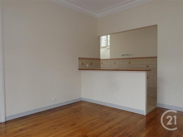 Appartement F2 à louer - 2 pièces - 80.0 m2 - BAR SUR AUBE - 10 - CHAMPAGNE-ARDENNE - Century 21 Legout Immobilier Appartement F2 à louer - 2 pièces - 80.0 m2 - BAR SUR AUBE - 10 - CHAMPAGNE-ARDENNE - Century 21 Legout Immobilier