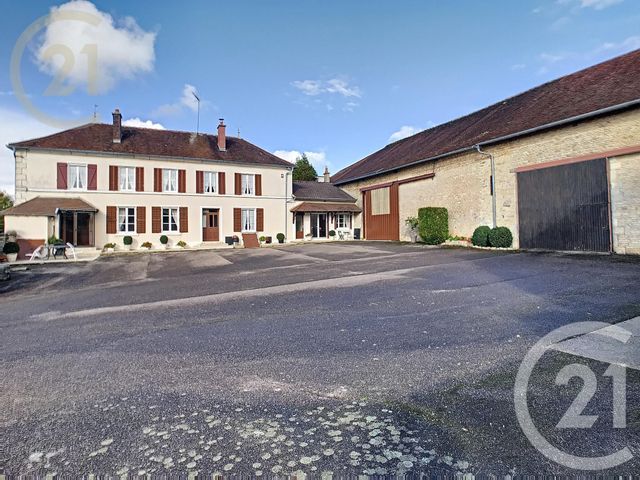 maison à vendre - 11 pièces - 256.0 m2 - MAISONS LES SOULAINES - 10 - CHAMPAGNE-ARDENNE - Century 21 Legout Immobilier