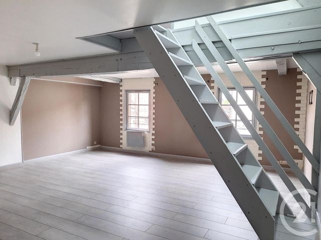 Appartement Duplex à louer - 3 pièces - 63.0 m2 - BAR SUR AUBE - 10 - CHAMPAGNE-ARDENNE - Century 21 Legout Immobilier