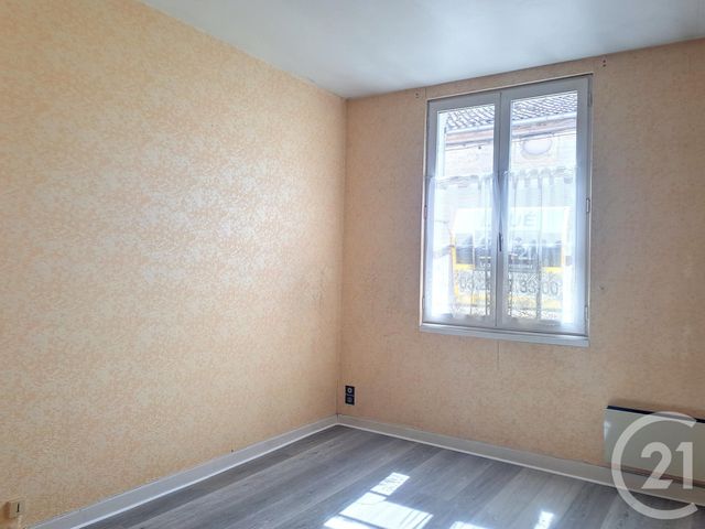 Appartement F2 à louer - 2 pièces - 31.0 m2 - BAR SUR AUBE - 10 - CHAMPAGNE-ARDENNE - Century 21 Legout Immobilier