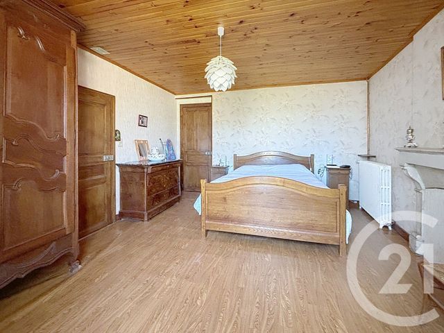 maison à vendre - 9 pièces - 260.0 m2 - CHAMPIGNOL LEZ MONDEVILLE - 10 - CHAMPAGNE-ARDENNE - Century 21 Legout Immobilier