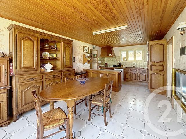 maison à vendre - 9 pièces - 260.0 m2 - CHAMPIGNOL LEZ MONDEVILLE - 10 - CHAMPAGNE-ARDENNE - Century 21 Legout Immobilier