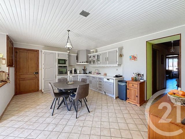 maison à vendre - 9 pièces - 260.0 m2 - CHAMPIGNOL LEZ MONDEVILLE - 10 - CHAMPAGNE-ARDENNE - Century 21 Legout Immobilier