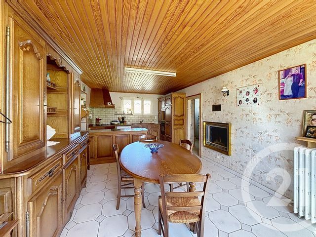 maison à vendre - 9 pièces - 260.0 m2 - CHAMPIGNOL LEZ MONDEVILLE - 10 - CHAMPAGNE-ARDENNE - Century 21 Legout Immobilier