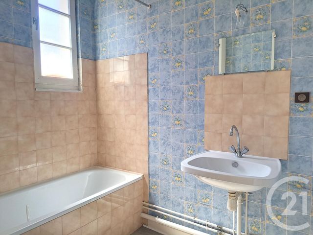 Appartement F2 à louer - 2 pièces - 31.0 m2 - BAR SUR AUBE - 10 - CHAMPAGNE-ARDENNE - Century 21 Legout Immobilier