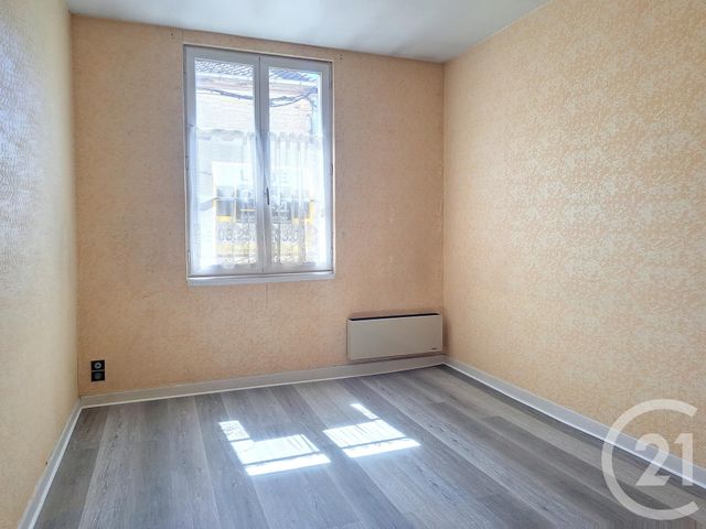 Appartement F2 à louer - 2 pièces - 31.0 m2 - BAR SUR AUBE - 10 - CHAMPAGNE-ARDENNE - Century 21 Legout Immobilier