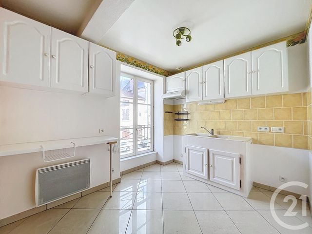 Appartement F4 à louer - 5 pièces - 78.2 m2 - BAR SUR AUBE - 10 - CHAMPAGNE-ARDENNE - Century 21 Legout Immobilier