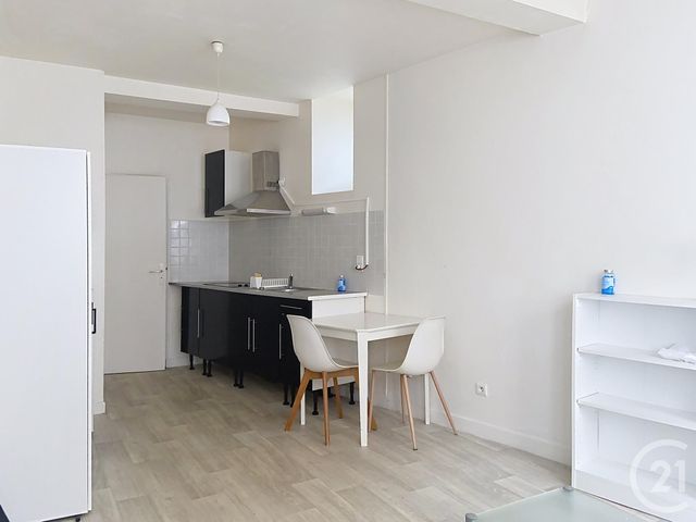 Appartement Studio à louer - 1 pièce - 21.0 m2 - BAR SUR AUBE - 10 - CHAMPAGNE-ARDENNE - Century 21 Legout Immobilier