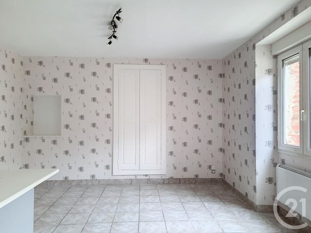 Appartement T2 à louer - 2 pièces - 40.0 m2 - BAR SUR AUBE - 10 - CHAMPAGNE-ARDENNE - Century 21 Legout Immobilier
