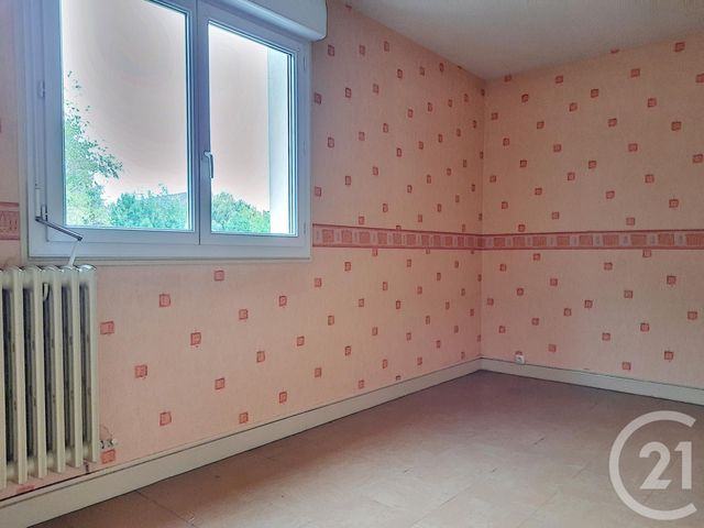 Appartement F4 à louer - 4 pièces - 63.0 m2 - BAR SUR AUBE - 10 - CHAMPAGNE-ARDENNE - Century 21 Legout Immobilier
