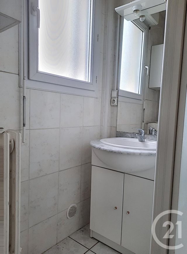 Appartement F4 à louer - 4 pièces - 63.0 m2 - BAR SUR AUBE - 10 - CHAMPAGNE-ARDENNE - Century 21 Legout Immobilier