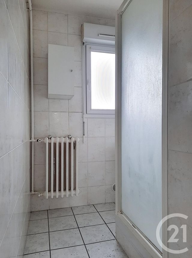 Appartement F4 à louer - 4 pièces - 63.0 m2 - BAR SUR AUBE - 10 - CHAMPAGNE-ARDENNE - Century 21 Legout Immobilier