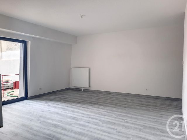 Appartement T3 à louer - 3 pièces - 70.75 m2 - BAR SUR AUBE - 10 - CHAMPAGNE-ARDENNE - Century 21 Legout Immobilier