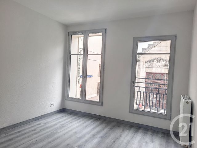 Appartement T3 à louer - 3 pièces - 69.3 m2 - BAR SUR AUBE - 10 - CHAMPAGNE-ARDENNE - Century 21 Legout Immobilier