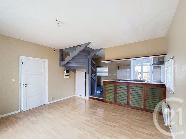 Appartement T2 à louer - 2 pièces - 45.0 m2 - MONTIER EN L ISLE - 10 - CHAMPAGNE-ARDENNE - Century 21 Legout Immobilier