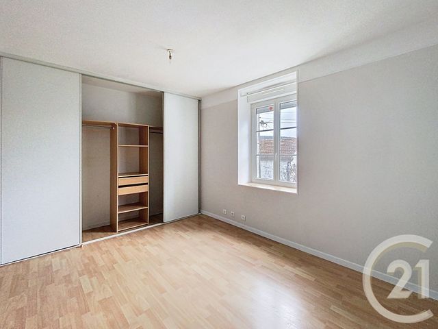 Appartement T2 à louer - 2 pièces - 45.0 m2 - MONTIER EN L ISLE - 10 - CHAMPAGNE-ARDENNE - Century 21 Legout Immobilier