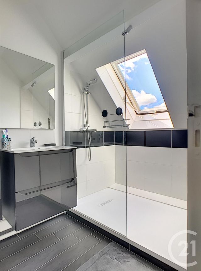 Appartement Studio à louer - 1 pièce - 25.0 m2 - BAR SUR AUBE - 10 - CHAMPAGNE-ARDENNE - Century 21 Legout Immobilier