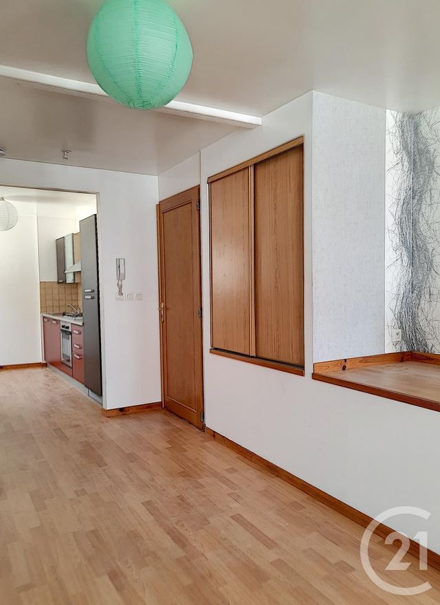 Appartement F3 à louer - 3 pièces - 72.0 m2 - BAR SUR AUBE - 10 - CHAMPAGNE-ARDENNE - Century 21 Legout Immobilier