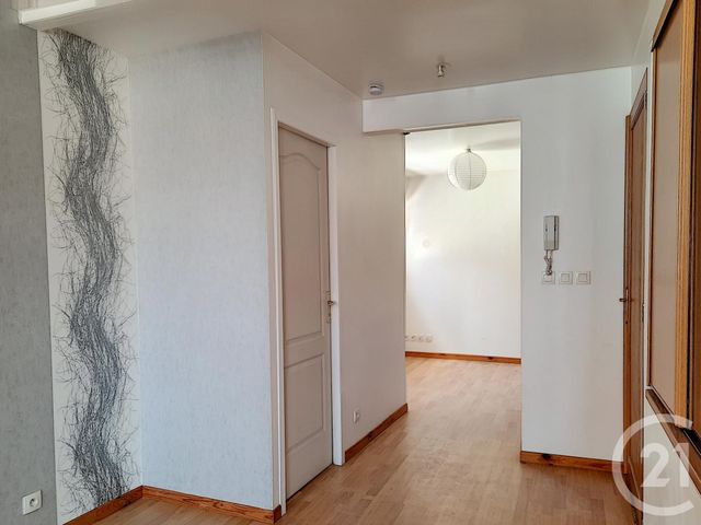 Appartement F3 à louer - 3 pièces - 72.0 m2 - BAR SUR AUBE - 10 - CHAMPAGNE-ARDENNE - Century 21 Legout Immobilier