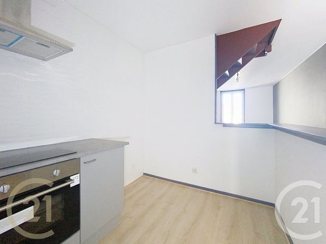 Appartement T3 à louer - 3 pièces - 55.92 m2 - BAR SUR AUBE - 10 - CHAMPAGNE-ARDENNE - Century 21 Legout Immobilier