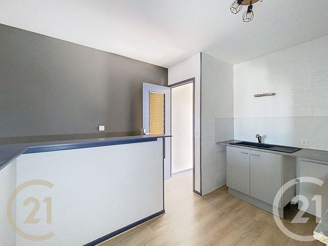 Appartement T3 à louer - 3 pièces - 55.92 m2 - BAR SUR AUBE - 10 - CHAMPAGNE-ARDENNE - Century 21 Legout Immobilier