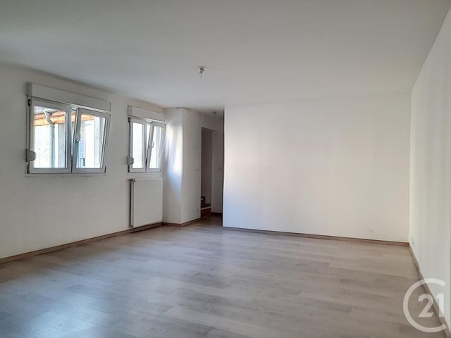 Appartement T3 à louer - 3 pièces - 68.44 m2 - BAR SUR AUBE - 10 - CHAMPAGNE-ARDENNE - Century 21 Legout Immobilier
