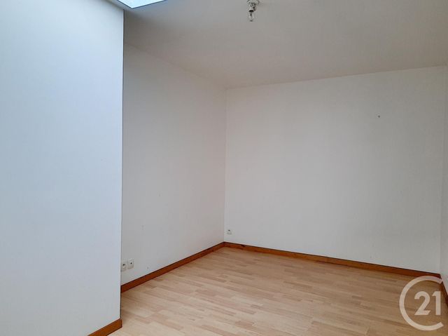 Appartement T3 à louer - 3 pièces - 68.44 m2 - BAR SUR AUBE - 10 - CHAMPAGNE-ARDENNE - Century 21 Legout Immobilier