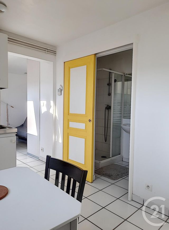 Appartement T2 à louer - 2 pièces - 22.0 m2 - BAR SUR AUBE - 10 - CHAMPAGNE-ARDENNE - Century 21 Legout Immobilier