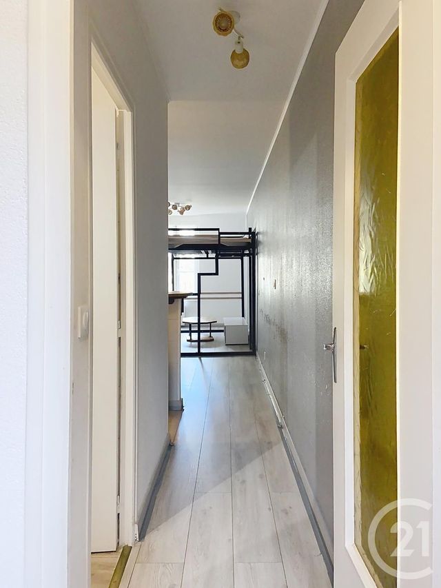Appartement Studio à louer - 1 pièce - 32.0 m2 - BAR SUR AUBE - 10 - CHAMPAGNE-ARDENNE - Century 21 Legout Immobilier
