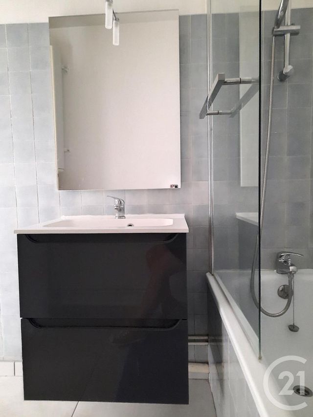 Appartement T2 à louer - 2 pièces - 33.86 m2 - BAR SUR AUBE - 10 - CHAMPAGNE-ARDENNE - Century 21 Legout Immobilier