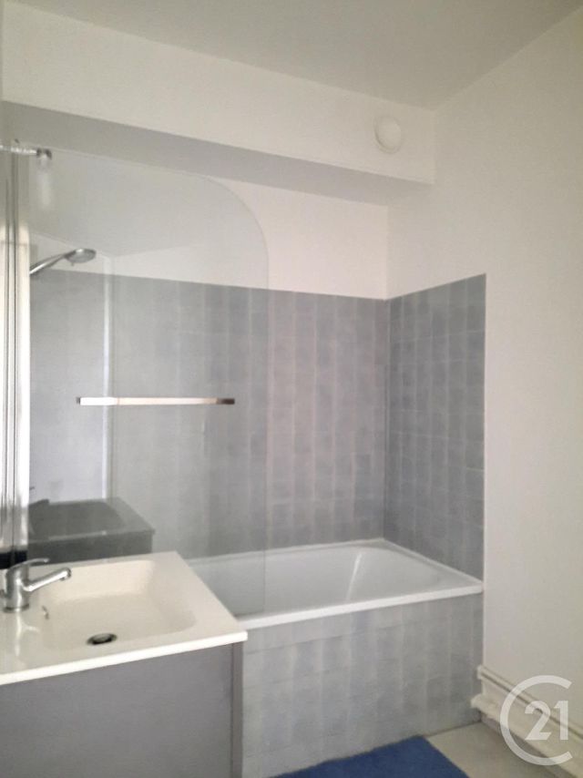Appartement T2 à louer - 2 pièces - 33.86 m2 - BAR SUR AUBE - 10 - CHAMPAGNE-ARDENNE - Century 21 Legout Immobilier